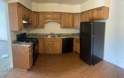 Floor plan for 2 beds, 1 bath, 875 sqft