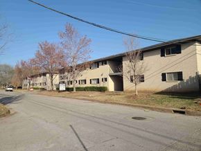 Tulsa apartment for rent - DeVille Apartments