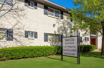 Tulsa apartment for rent - DeVille Apartments
