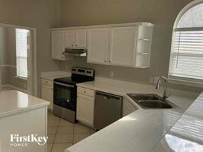 Jacksonville house for rent - 5372 Chestnut Lake Drive Jacksonville, FL 32258