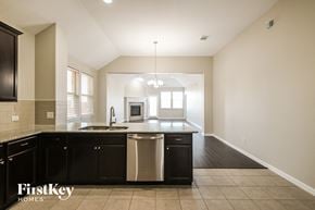 Garland house for rent - 2013 Lake Front Trail Garland, TX 75043