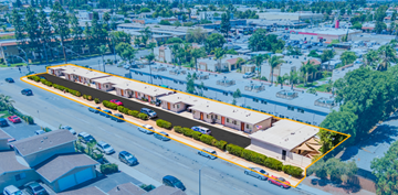 El Cajon apartment for rent - an aerial view of a building with a yellow line around it on a city street