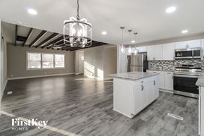 Greensboro house for rent - 218 friendway Road Greensboro, NC 27409