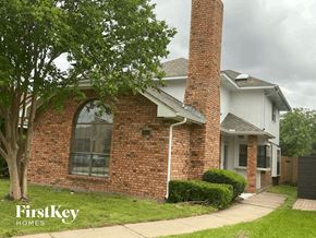 Carrollton house for rent - 2026 Greenview Dr Unit B Carrollton, TX 75010