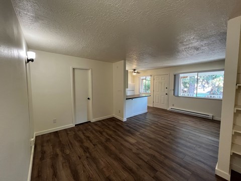 Floor plan for studio, 1 bath, 400 sqft