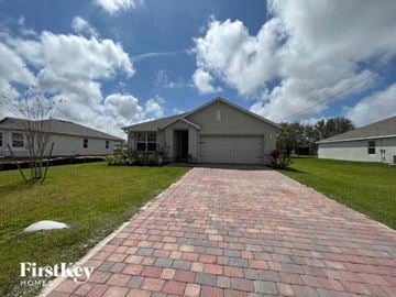 Cape Coral house for rent - 2630 SW 4th Lane Cape Coral, FL 33991