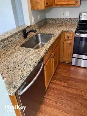 Charlotte house for rent - 6202 Suntrace Way Charlotte, NC 28269