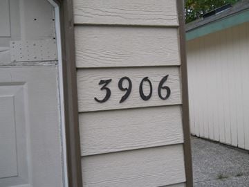 Coeur D' Alene house for rent - the front of a house with the number 2996 on it
