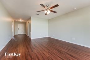 Dundee house for rent - 1544 SWAN LAKE CIRCLE DUNDEE, FL 33838