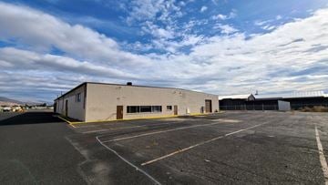 Yakima apartment for rent - an empty parking lot in front of a building