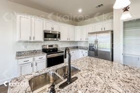 Silverhill house for rent - 21150 Chardonnay Dr