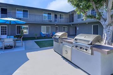 Norwalk apartment for rent - our apartments have an outdoor kitchen with a grill and a table
