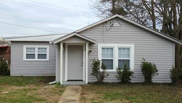 Hueytown house for rent - 1821B 28th Ave N., Bessemer, AL 35023