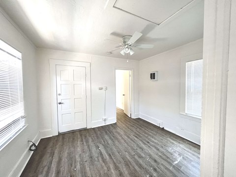 Floor plan for studio, 1 bath