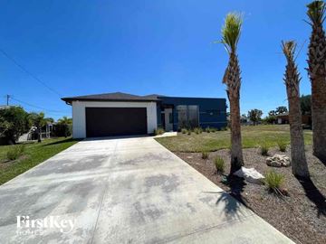 Cape Coral house for rent - 1131 NE 2nd Place CAPE CORAL, FL 33909