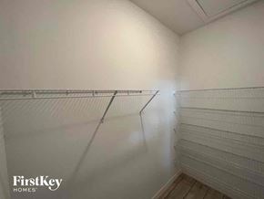 Cape Coral house for rent - the walk in closet in the master bedroom