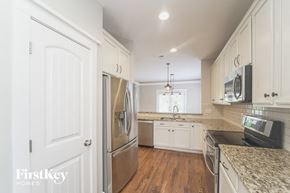Davidson house for rent - 355 Spring Street Davidson, NC 28036