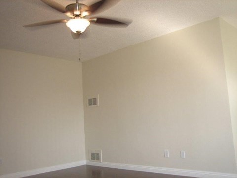 Floor plan for 4 beds, 2 baths, 1372 sqft