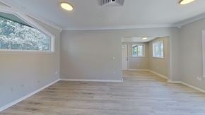 Lakewood house for rent - 6695 West 13th Avenue, Lakewood