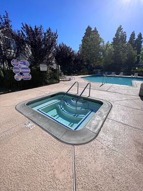 Vallejo apartment for rent - A small pool with a diving board.
