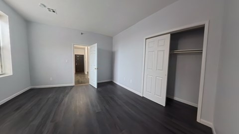 Floor plan for 2 beds, 1 bath, 1100 sqft