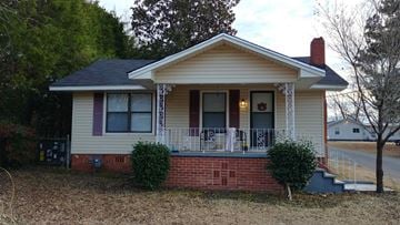 Hueytown house for rent - 5920 Warrior River Rd., Hueytown, AL 35023