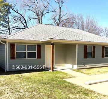 Durant house for rent - 905 N 4th Ave