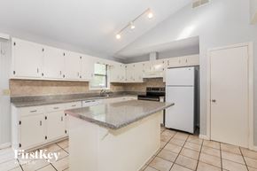 Lawrenceville house for rent - 1389 Millstream Trl Lawrenceville, GA 30044