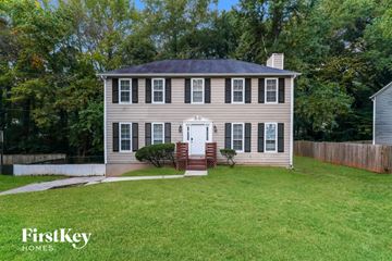Stone Mountain house for rent - 555 Sherwood Grn Stone Mountain, GA 30087