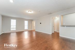 Stone Mountain house for rent - 555 Sherwood Grn Stone Mountain, GA 30087