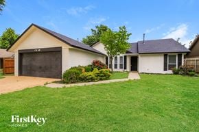Norman house for rent - A house with a garage and a driveway is for sale.