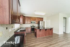 Charlotte house for rent - 10435 Olde Ivy Way Charlotte, NC 28262