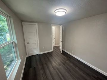 Georgetown house for rent - Charmin 2-bedroom home on S. Pine St - $1950