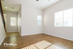 Peoria house for rent - 10323 W Via Del Sol Lot 383 Peoria, AZ 85383