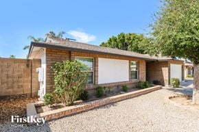 Phoenix house for rent - 3921 W Pershing Avenue Phoenix, AZ 85029