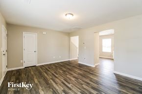 Lexington house for rent - 206 Glenoaks Drive Lexington, NC 27292