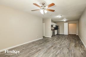 Phoenix house for rent - 6233 S 18TH Avenue Phoenix, AZ 85041