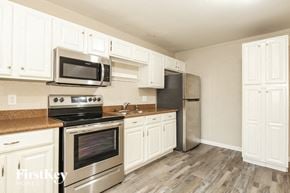 Phoenix house for rent - 6233 S 18TH Avenue Phoenix, AZ 85041