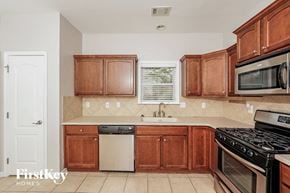 Leeds house for rent - 995 Valley Circle Leeds, AL 35094