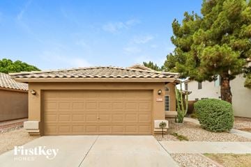 Glendale house for rent - 7356 W Crest Lane Glendale, AZ 85310