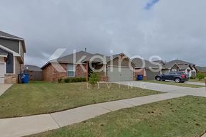 Newcastle house for rent - 301 St James Pl