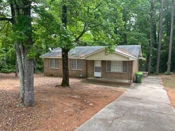 Columbia house for rent - 905 Aaron Drive