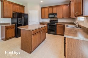 Moncks Corner house for rent - 200 Palmetto Village Circle Moncks Corner, SC 29461