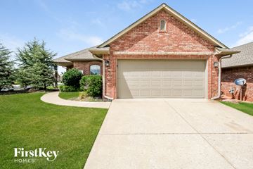 Moore house for rent - 813 SW 38th Street Moore, OK 73160