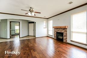 Moore house for rent - 813 SW 38th Street Moore, OK 73160