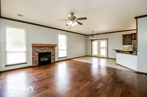 Moore house for rent - 813 SW 38th Street Moore, OK 73160