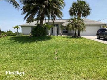 Cape Coral house for rent - 2215 NW 23rd St Cape Coral, FL 33993