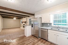 Lilburn house for rent - 4353 Hale Place SW Lilburn, GA 30047