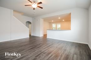 Anahuac house for rent - 119 Lakeway Circle Anahuac, TX 77514