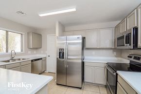 Phoenix house for rent - 3131 W Jessica Lane Phoenix, AZ 85041